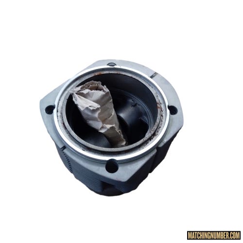 Cylinders and pistons 911 F 2.2