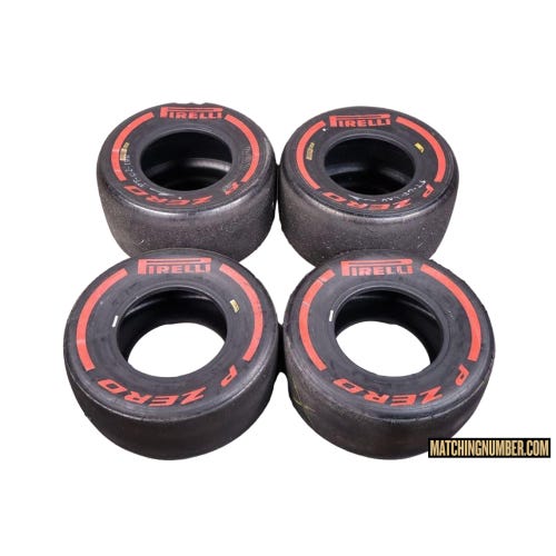 Formula 1 Pirelli Red Tyre Set / Soft Compound