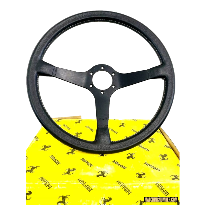 Ferrari 512 BBI Testarossa Volante Momo Originale 380 mm