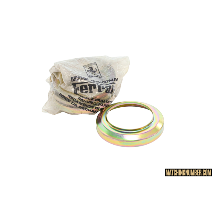 Dust Cover Wheel Hub for Ferrari 328, 348, 412, Mondial and Testarossa